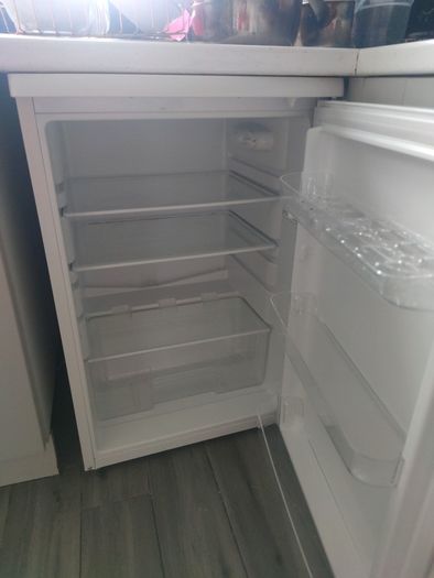 undecounter fridge