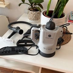 Handheld steam cleaner