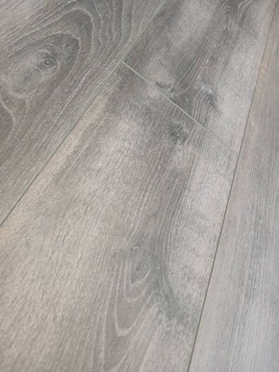 New 7mm Grey Laminated Flooring