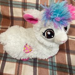 Pets alive Boppi the dancing llama
