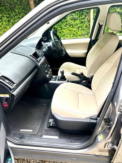 Land Rover Freelander 2011