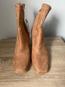 Size uk4 suede ankle boots