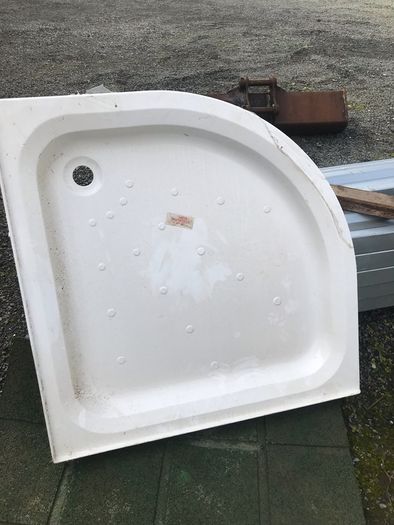Shower tray