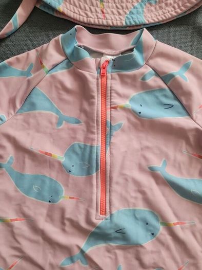 M&S UV Swimsuit & Hat, size: 5-6 years