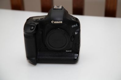 Canon EOS-1D Mark IV DSLR Camera  Full Frame CMOS Pro Body