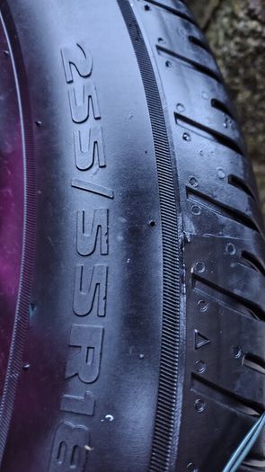BMW 18" wheels with quality 255x55x18 tyres