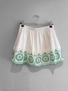 Pre Owned Primark White & Green Embroidered Skort