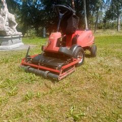 Mounthfield front deck ride on mower