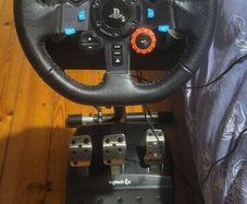 Logitech G29 Driving Force for PS5 + stand