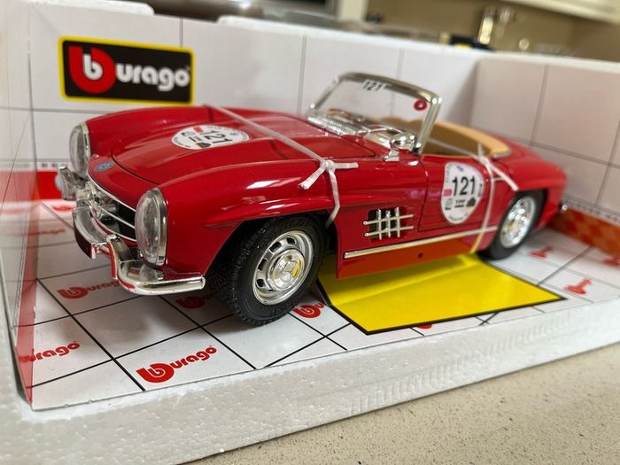 Mercedes 300 SL Mille Miglia Argentina 1/18 Burago Rare