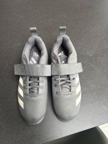 weightlifting shoes