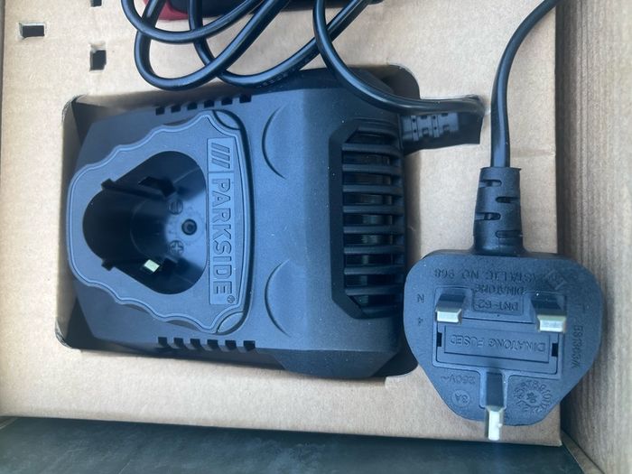 Parkside cordless hedge trimmer & charger (no battery)