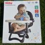 Portable baby chair with tray Image 4