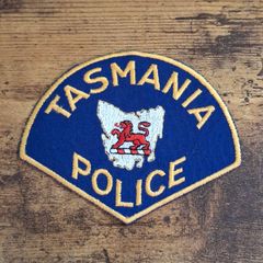 Vintage Tasmania Police, Australia, Shoulder Badge, obsolete - free standard postage