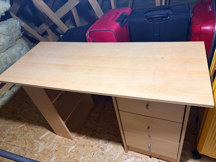 desk