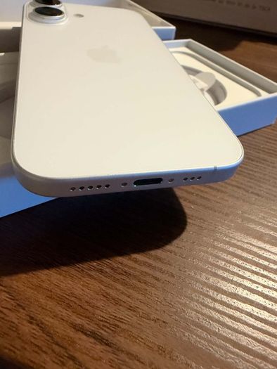 Iphone 16 128gb White