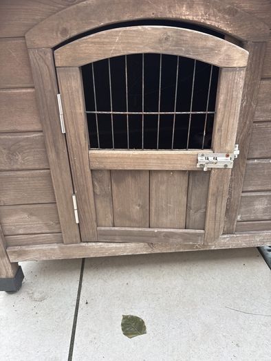 Wooden Dog Kennel