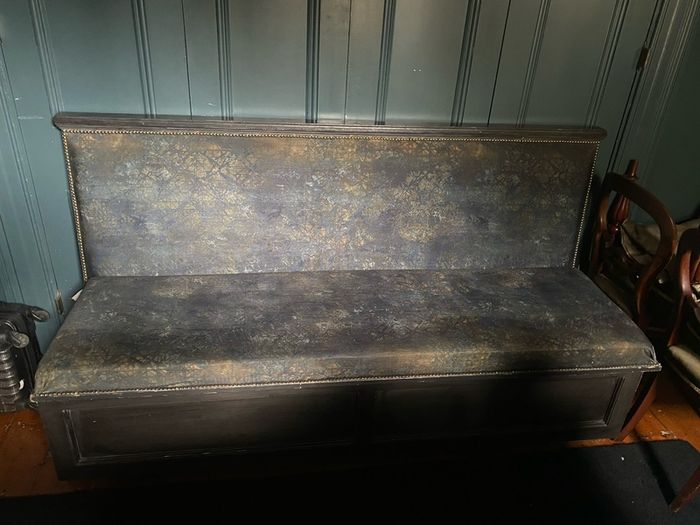 Banquette dining bench