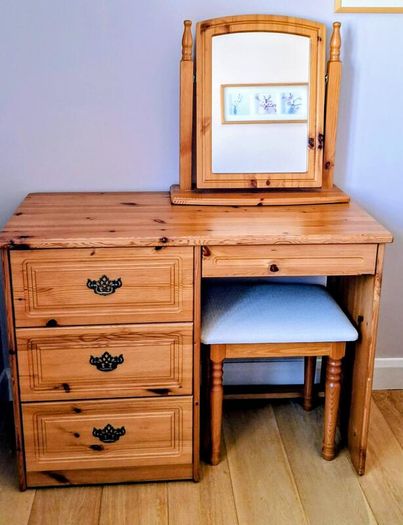 Dressing Table Set