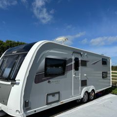 6 Berth Caravan. Elddis Avante 868
