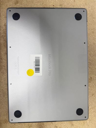 Macbook Pro A2442 (2021) CPU- 10 Cores M1 Max GPU- 32 Cores M1 Max 32GB RAM 500GB SSD 14" 3024x1964 Built-in Liquid Retina XDR