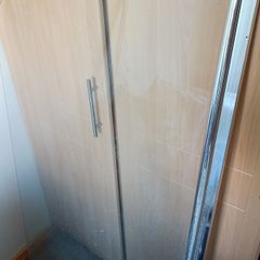 shower glass panel