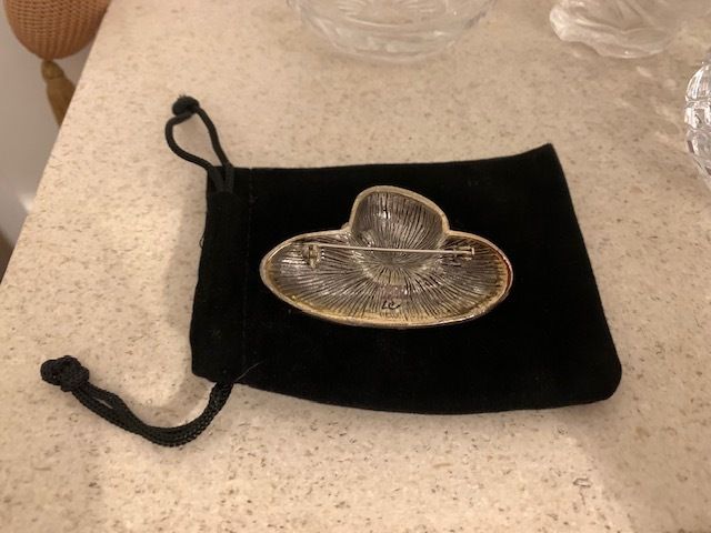 Vintage Signed Liz Claiborne Brooch