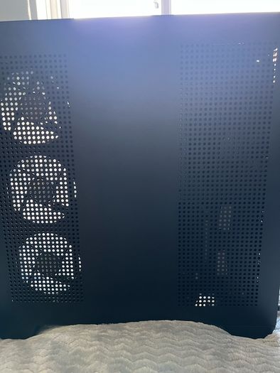 Black gaming PC