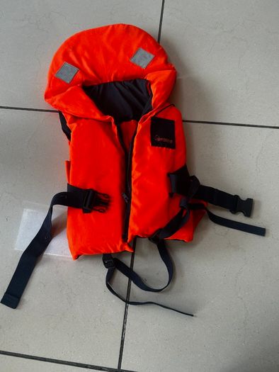 Boat life jacket