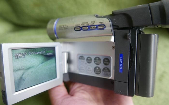 Panasonic NV-DS65 Digital Camcorder , (charger, tape and bag) works well