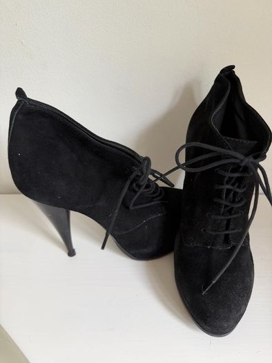 Heeled Shoes