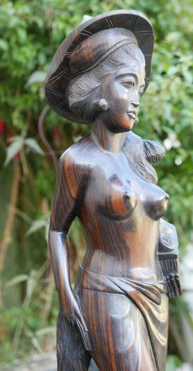 Vintage Sculpture -  Woman Wooden Carving -  Fine Art - Hand Carved Hard Woman Wood Sculpture - height 24,5"