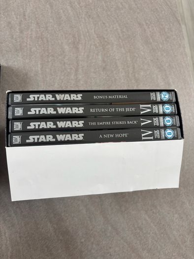 Star Wars Trilogy Dvd 4-Disk Set