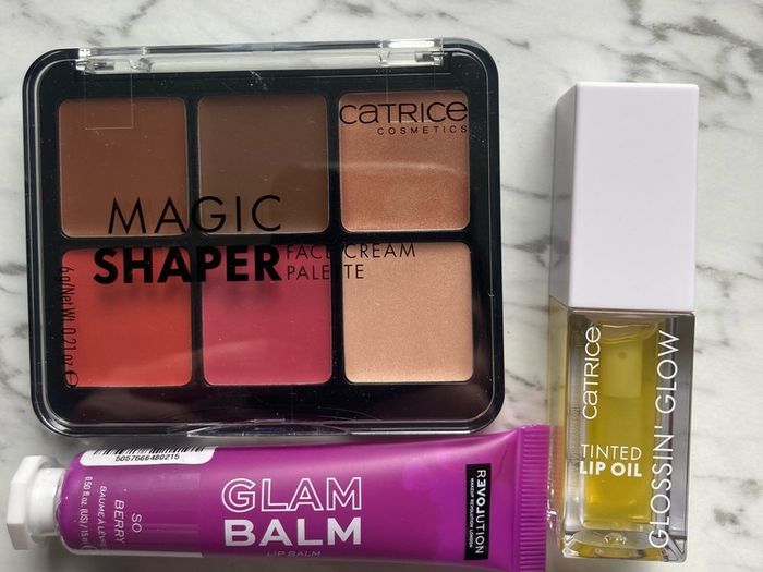Makeup bundle
