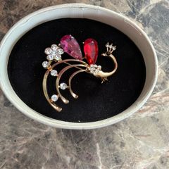 brooch