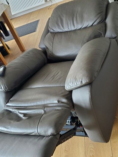 Faux Leather Recliner Riser