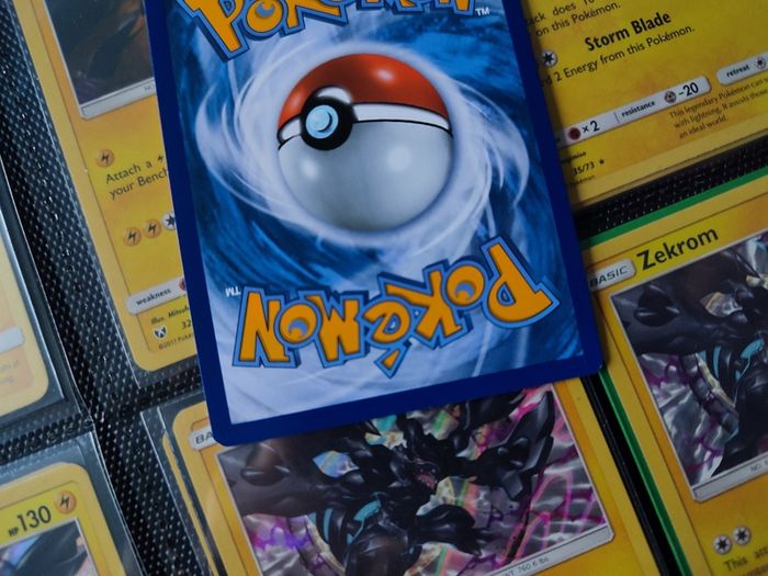 Dragonite ! Holo Rare ! from Sun & Moon Set ! 2017 ! Pokemon Card !