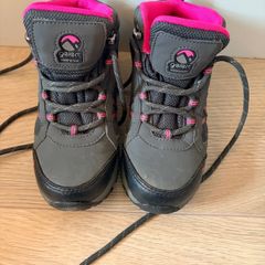 children's hiking boots