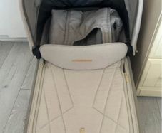 Venicci beige pram