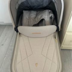 Venicci beige pram