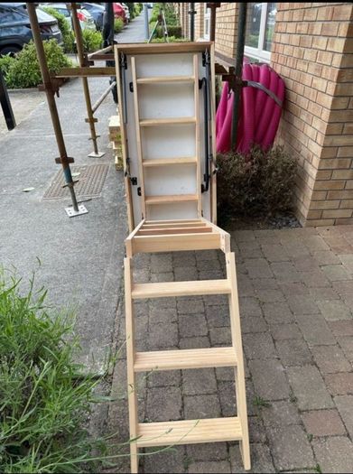 Attic ladder -foldable