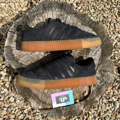 Chic Adidas Samba Black Suede Gum