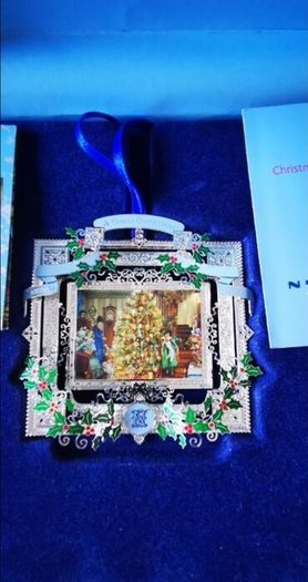 Newbridge Silverware Annual Christmas Collectible 2011 Scenes of Christmas Rare & Boxed