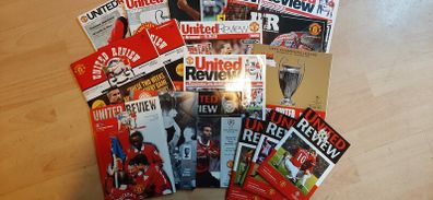 manchester united football programmes