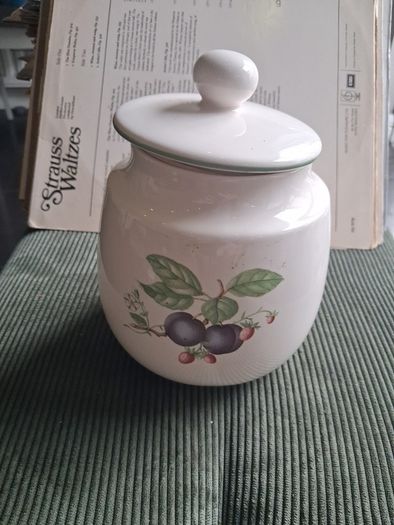 Vintage St Michaels Ashberry Jar