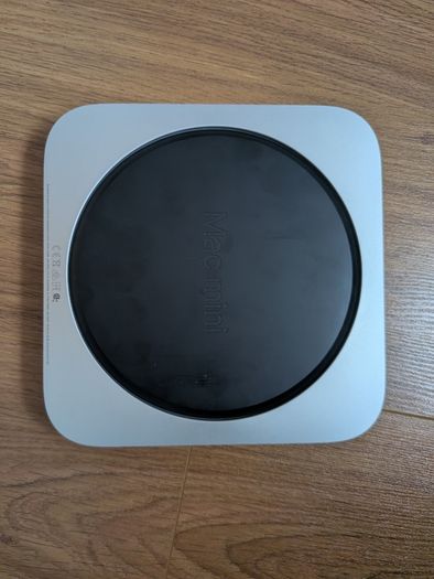 Mac mini M2