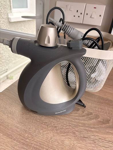 Beldray steam cleaner & accessories