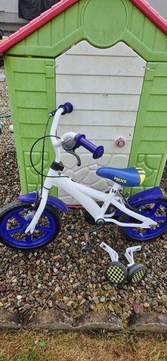 14" Kids bike with stabilisers