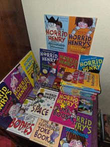 30 Horrid Henry Books