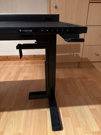 Secret Lab desk